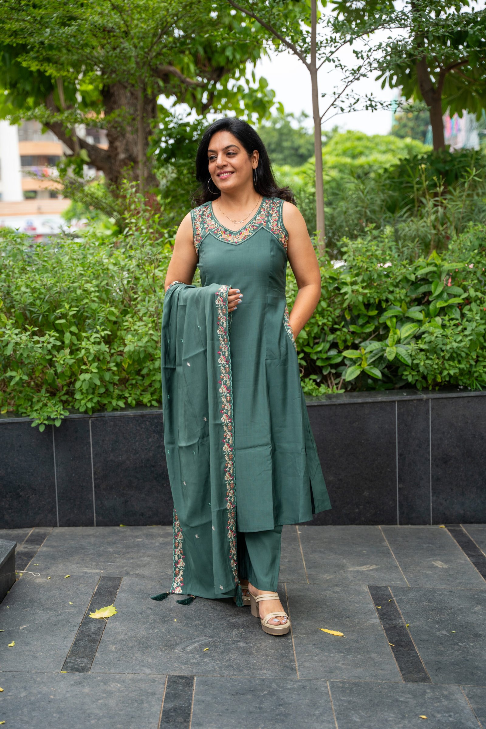 Kala Creation Beautiful Neckline Embroidered Work Sleeveless Kurta Pant And Dupatta Set