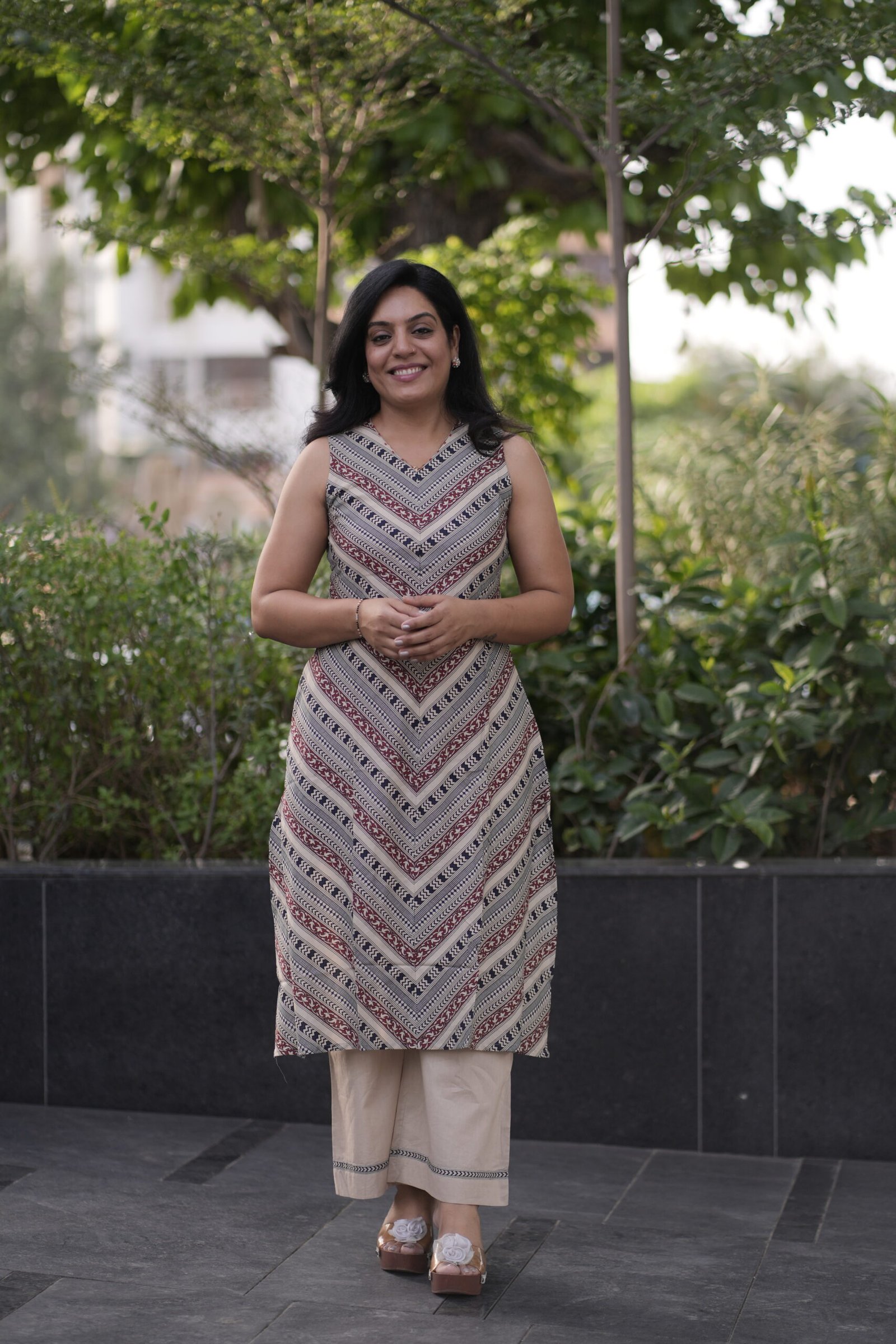 Kala Creation Beautiful Printed Sleeveless Kurti Pant Set