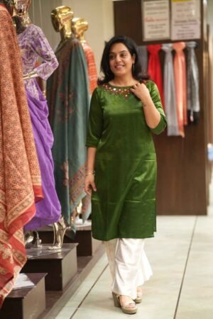 Kala Creation Neckline Beautiful Mirror Work Plain Long Kurti Green