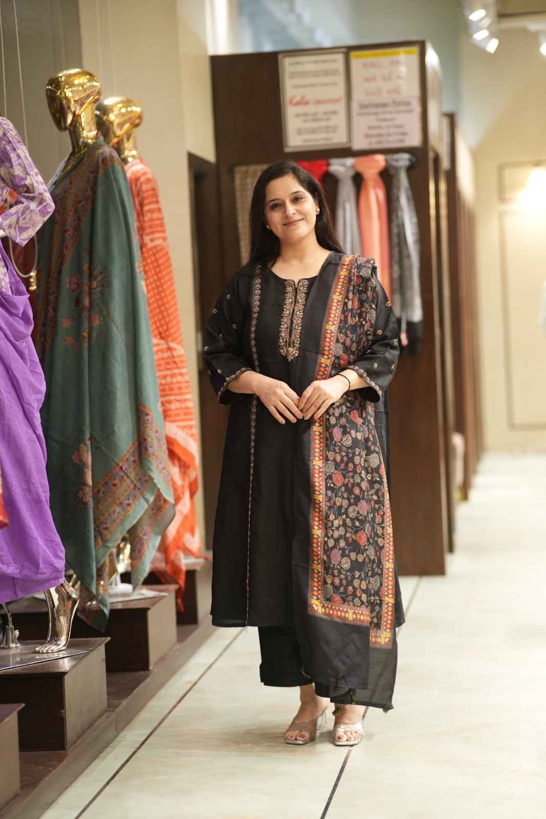 Kala Creation Beautiful Black Plain 3 Piece Suit Set