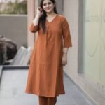 Kala Creation Plain V-Neck Kurta Pant Set