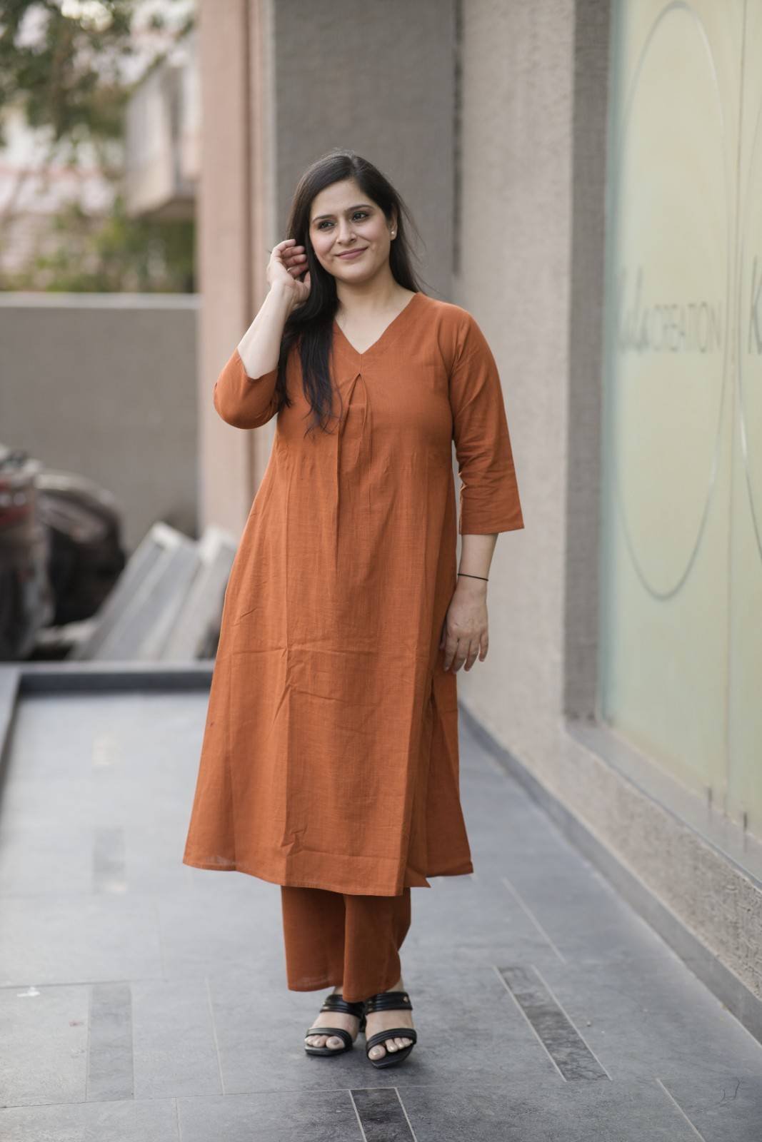 Kala Creation Plain V-Neck Kurta Pant Set