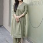 Kala Creation Plain V-Neck Kurta Pant Set