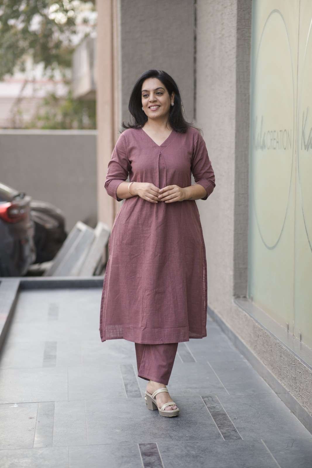 Kala Creation Plain V-Neck Kurta Pant Set