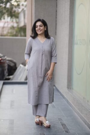 Kala Creation Plain V-Neck Kurta Pant Set