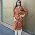 Kala Creation Beautiful Printed Cotton V-Neck Kurta