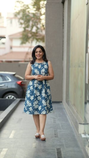 Kala Creation Beautiful Floral Sleeveless Knee-Length Midi