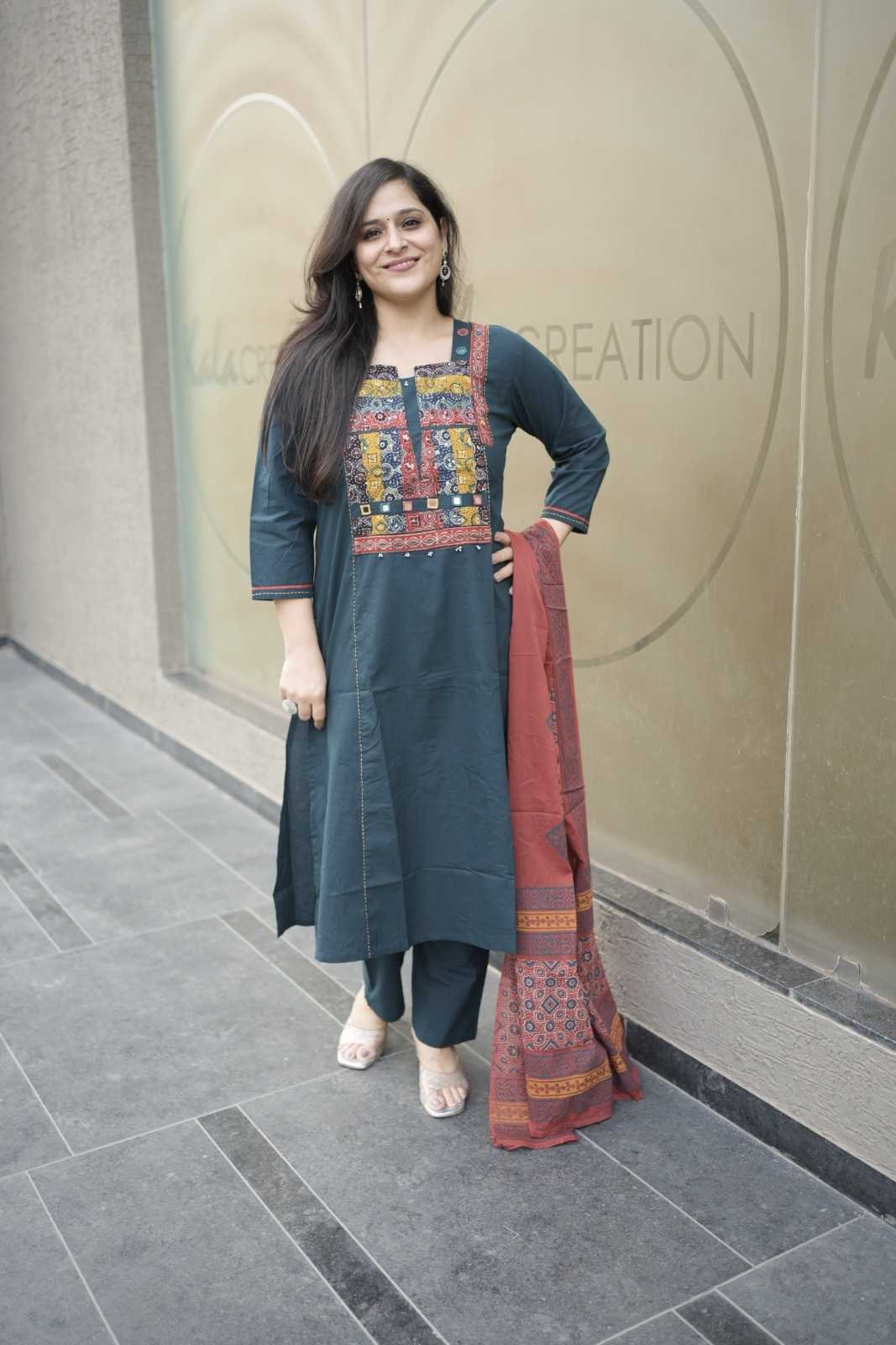 Kala Creation Cotton Mirror Kurta Pant And Dupatta Set