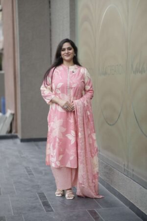 Kala Creation Beautiful Floral Printed Kurta Pant And Dupatta Set