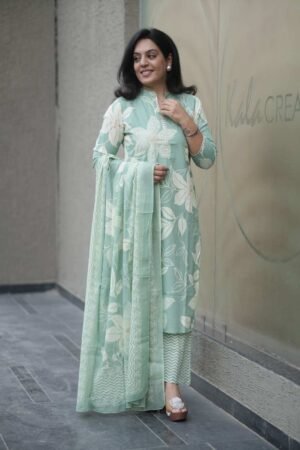 Kala Creation Beautiful Floral Printed Kurta Pant And Dupatta Set