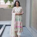 Kala Creation Lightweight Floral Printed Kurta Set With Matching Pant And Dupatta Set