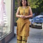 Kala Creation Beautiful Sleeveless Mirror Work Kurta With Matching Pant Set